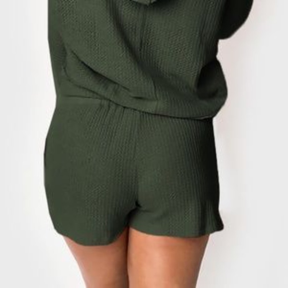 Waffle Knit Thermal Hoodie Short Set Forest Green - Picture 9 of 9